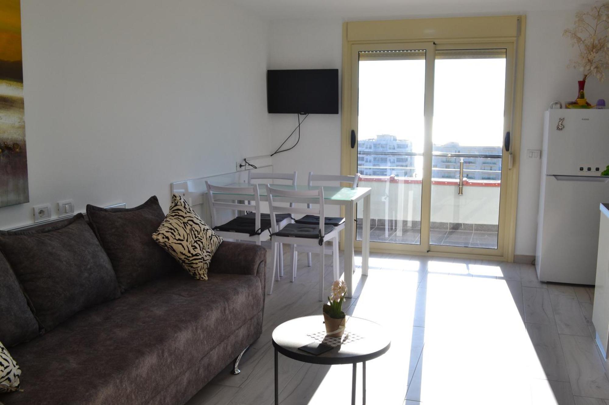 Seaview Penthouse Terrace & Private Garage Vlorë 外观 照片