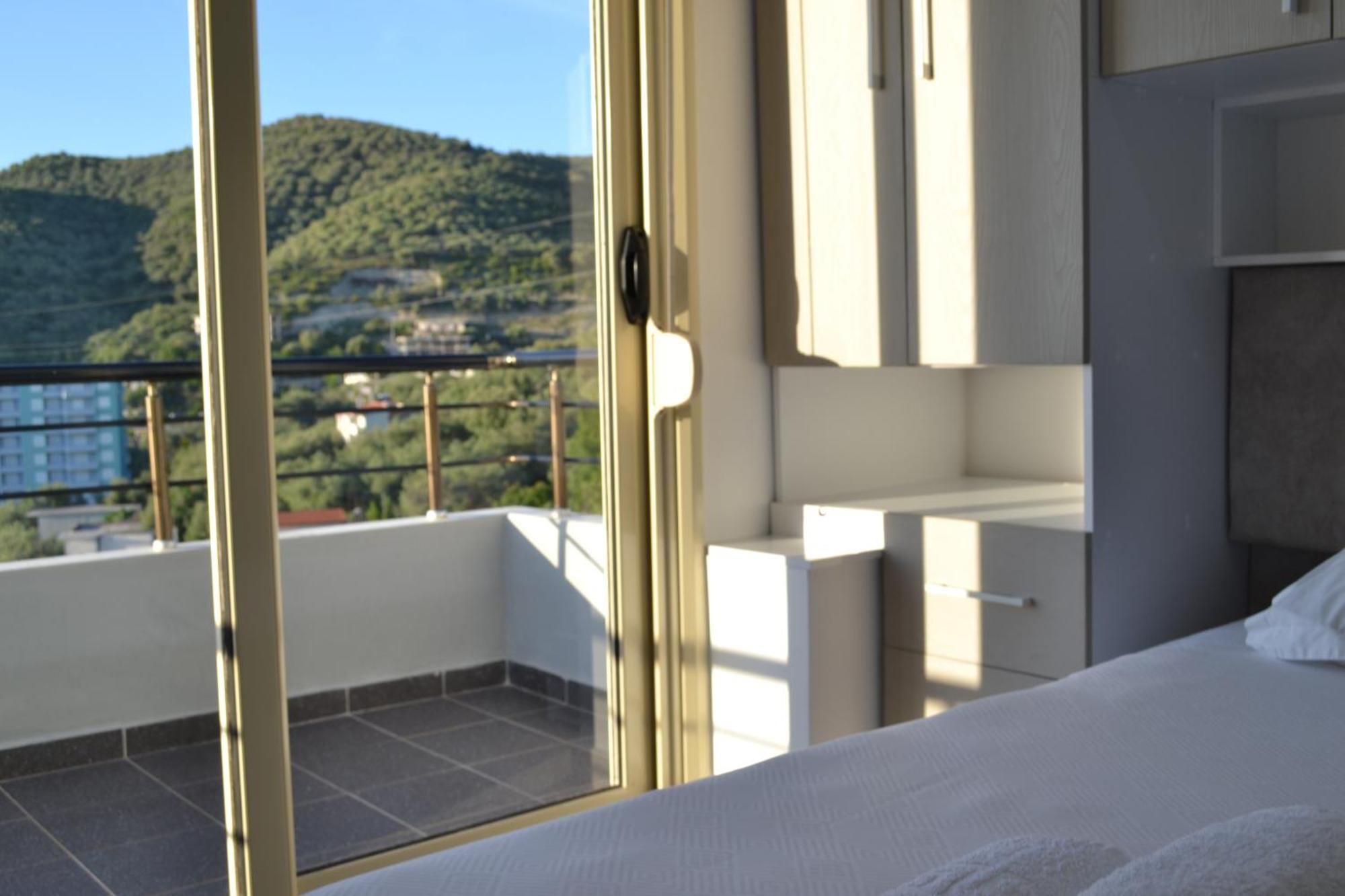VlorëSeaview Penthouse Terrace & Garage公寓 外观 照片