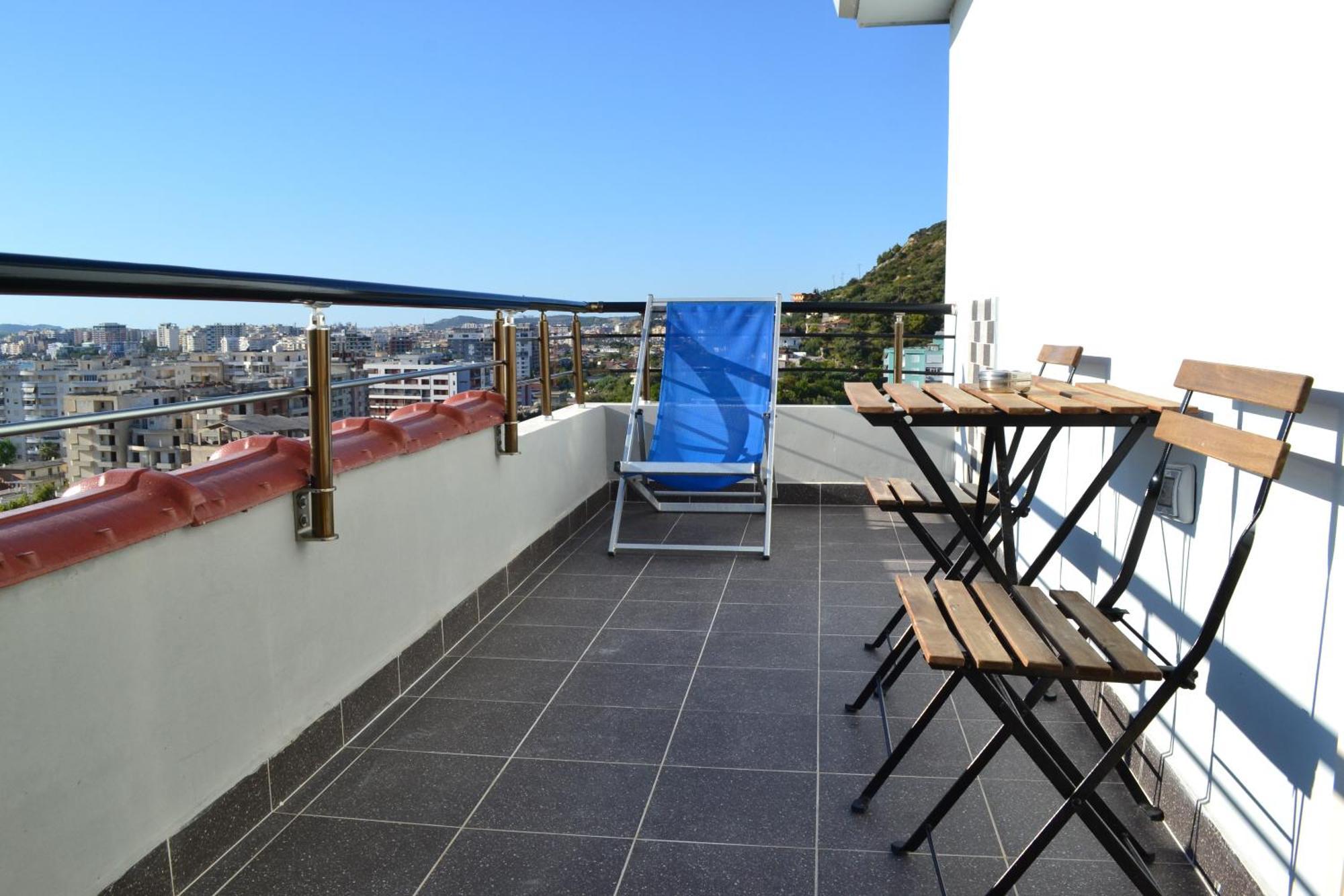 Seaview Penthouse Terrace & Private Garage Vlorë 外观 照片